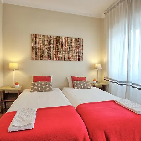 Almirante Floor / Almirante Reis Avenue * Lizbona