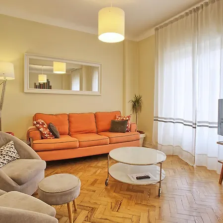 Apartment Almirante Floor / Almirante Reis Avenue Lisbon