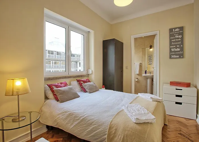 Almirante Floor / Almirante Reis Avenue * Lisbon