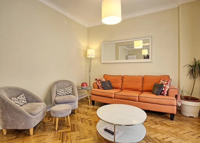 Almirante Floor / Almirante Reis Avenue *