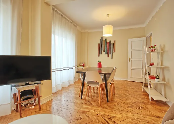 Апартаменти Almirante Floor / Almirante Reis Avenue Лісабон