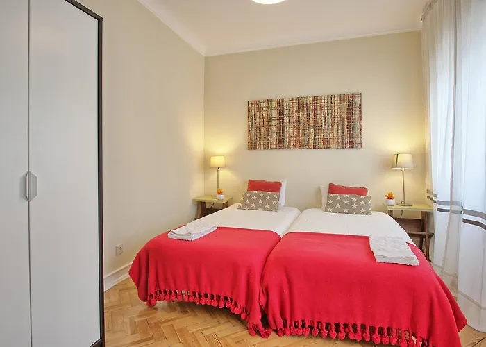 Almirante Floor / Almirante Reis Avenue Апартаменти *