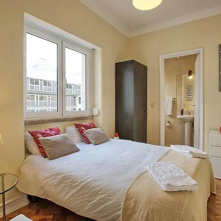 Almirante Floor / Almirante Reis Avenue * Lisboa